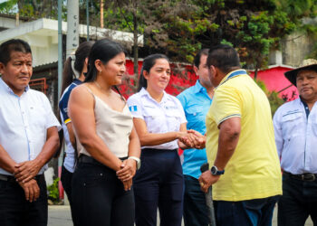 Gobernadora Enriquez estuvo presente en la inauguración del proyecto