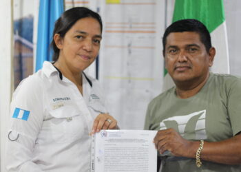 Se firmo el convenio para mejoramiento camino rural San Antonio Suchitepéquez