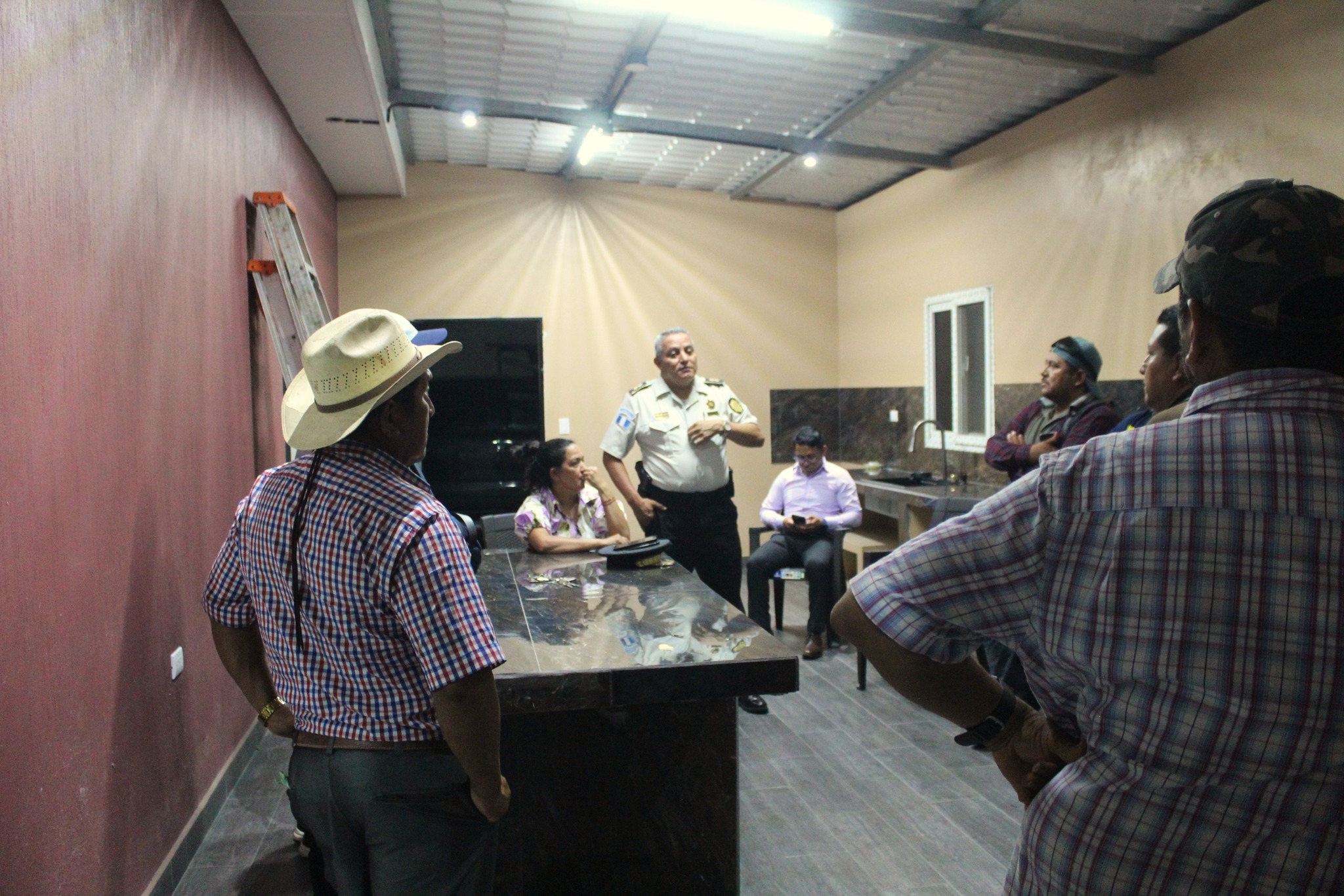 Nueva subestación policial avanza en Mazatenango: comunidad y autoridades trabajan juntos por la seguridad