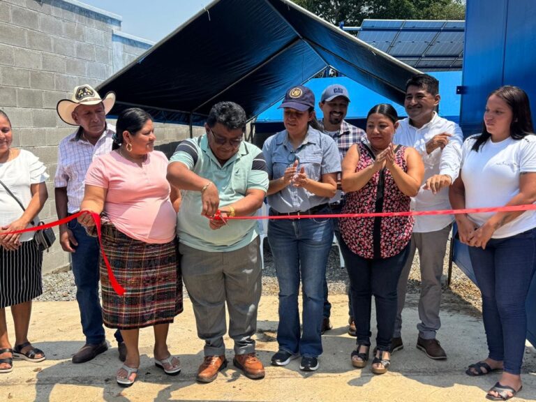 El agua llega al Cantón Las Victorias